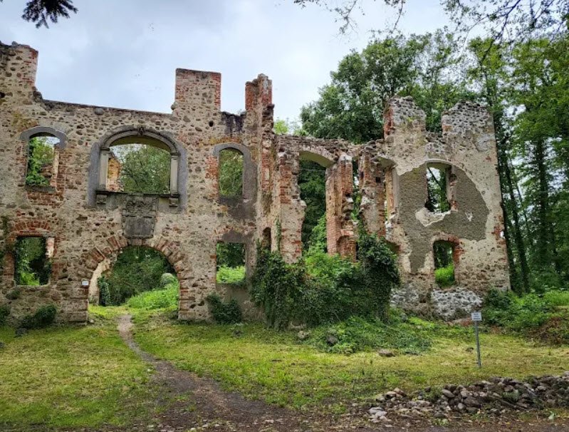 Ruine des Neuen Schlosses Tylsen, Salzwedel, Germany, Germany